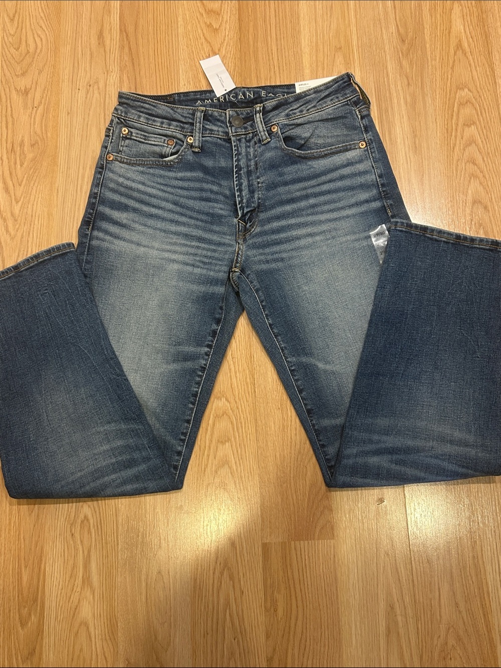 NWT American Eagle Outfitters Men’s Athletic Straight Jeans Size 29/30